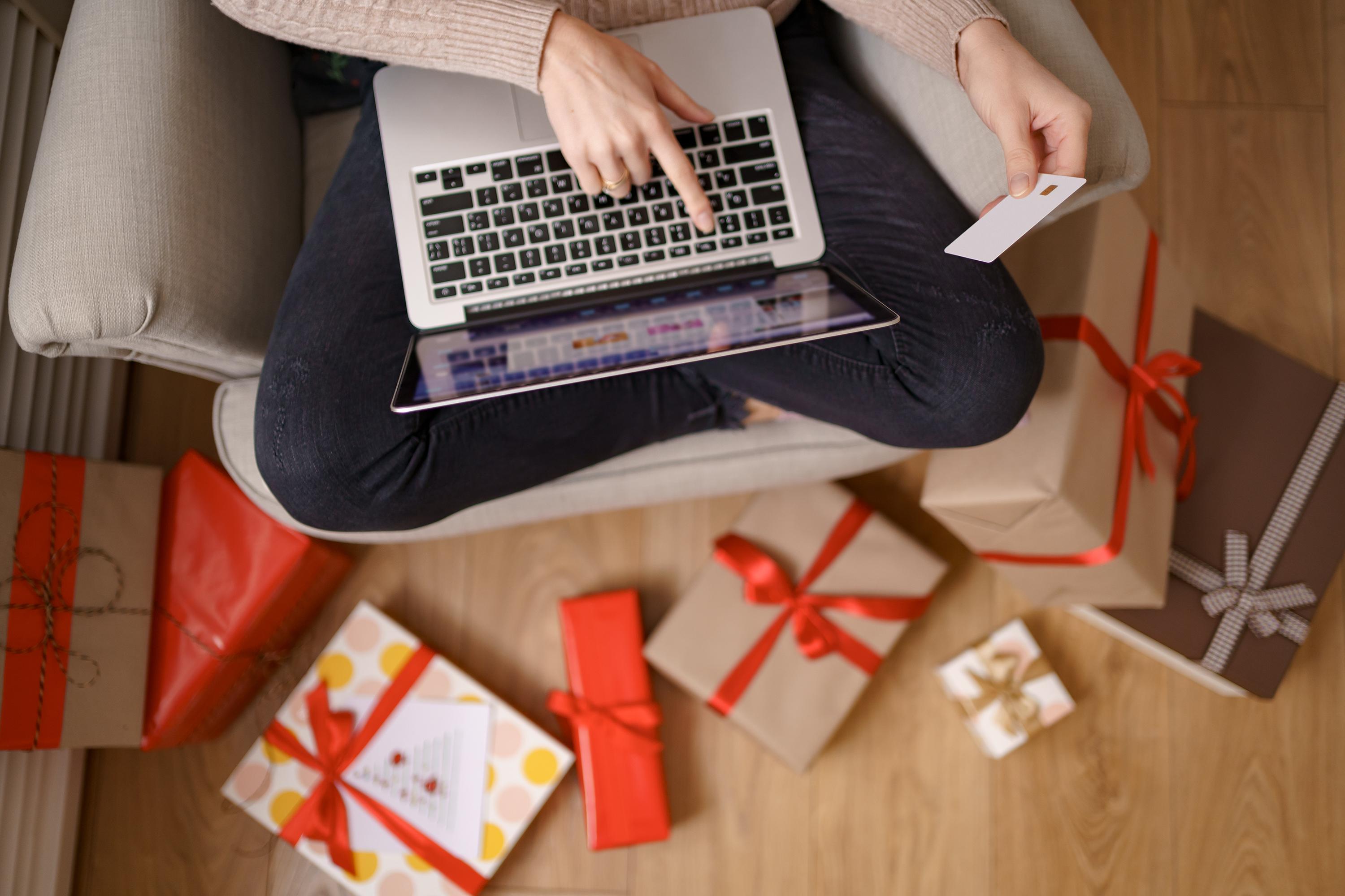 Logistica Strategica in Europa: Magazzini posizionati per spedizioni rapide e costi ottimizzati, un vantaggio cruciale per il dropshipping affidabile Italia.